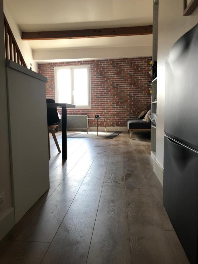 Royale - T1 Bis De 31m2 - Proche Centre La Rochelle (Charente-Maritime)